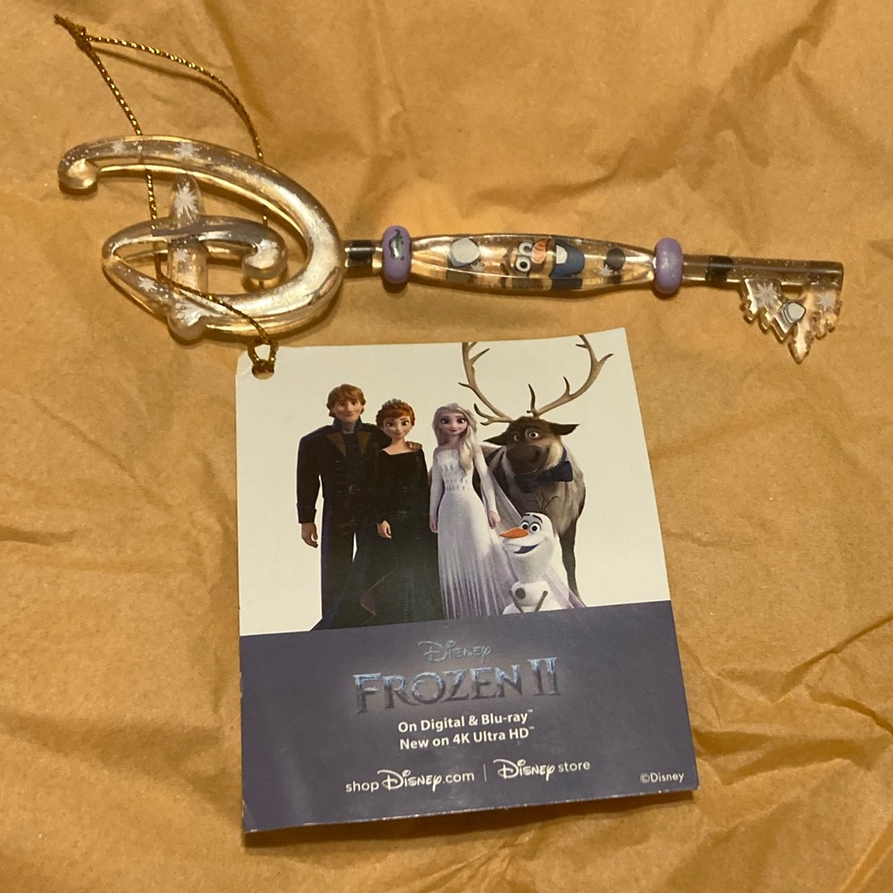 Disney Frozen Olaf Collectable Key